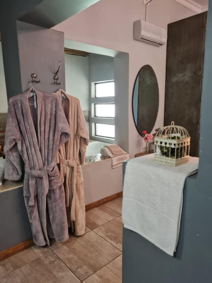 Little Rock Resort Ladybrand المظهر الخارجي الصورة